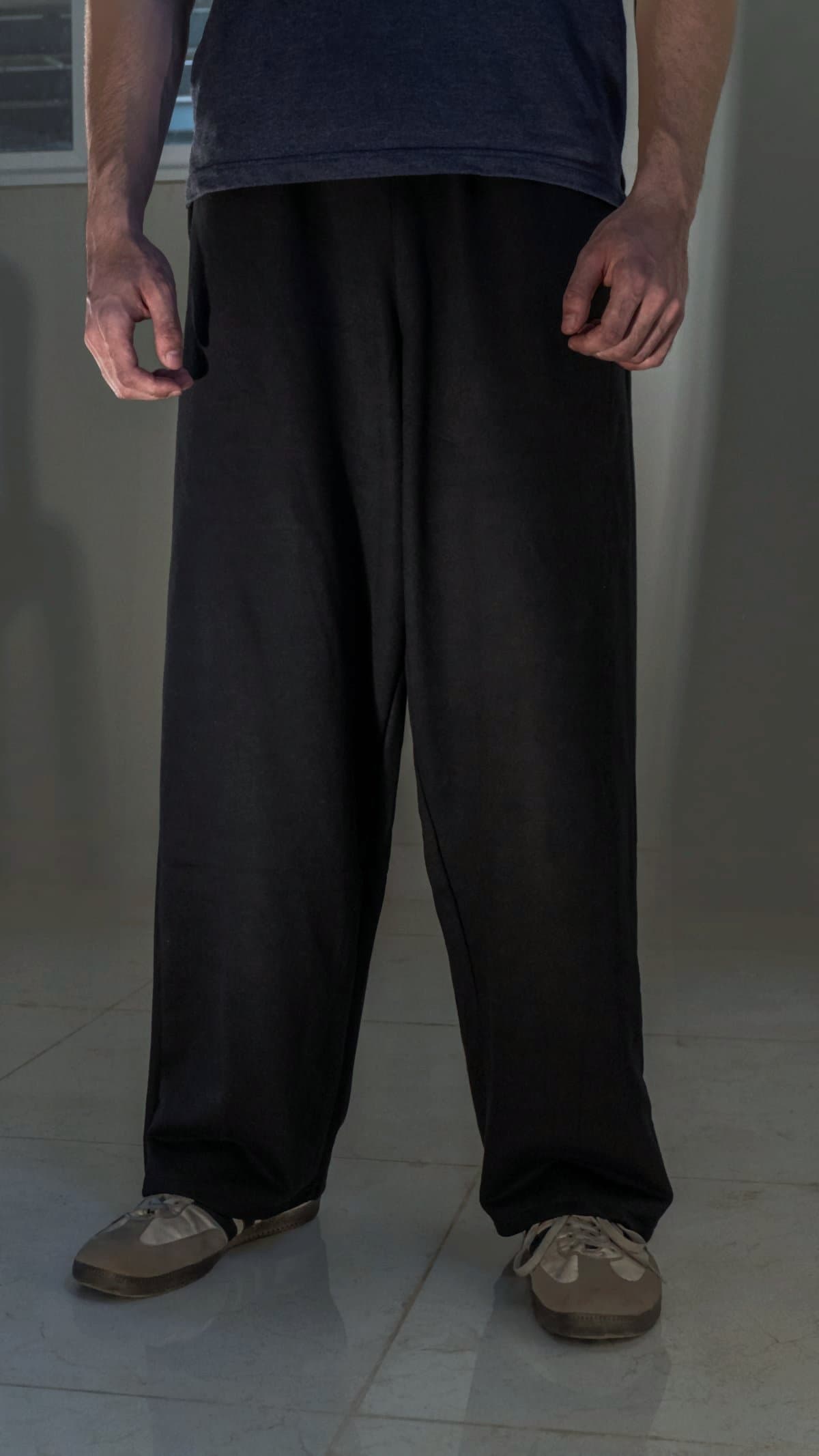 Straight Fit Sweatpants - Black