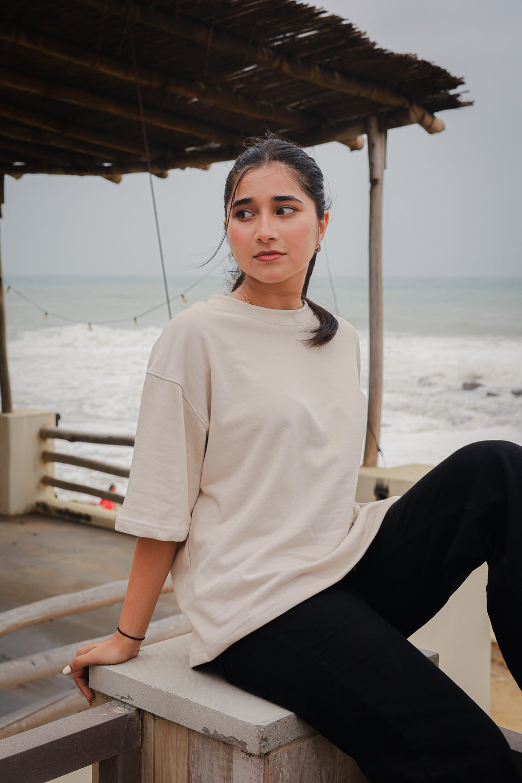 Boxy tee (Unisex) - Beige