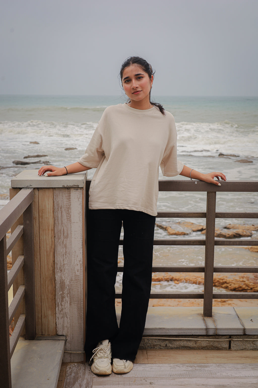 Boxy tee (Unisex) - Beige