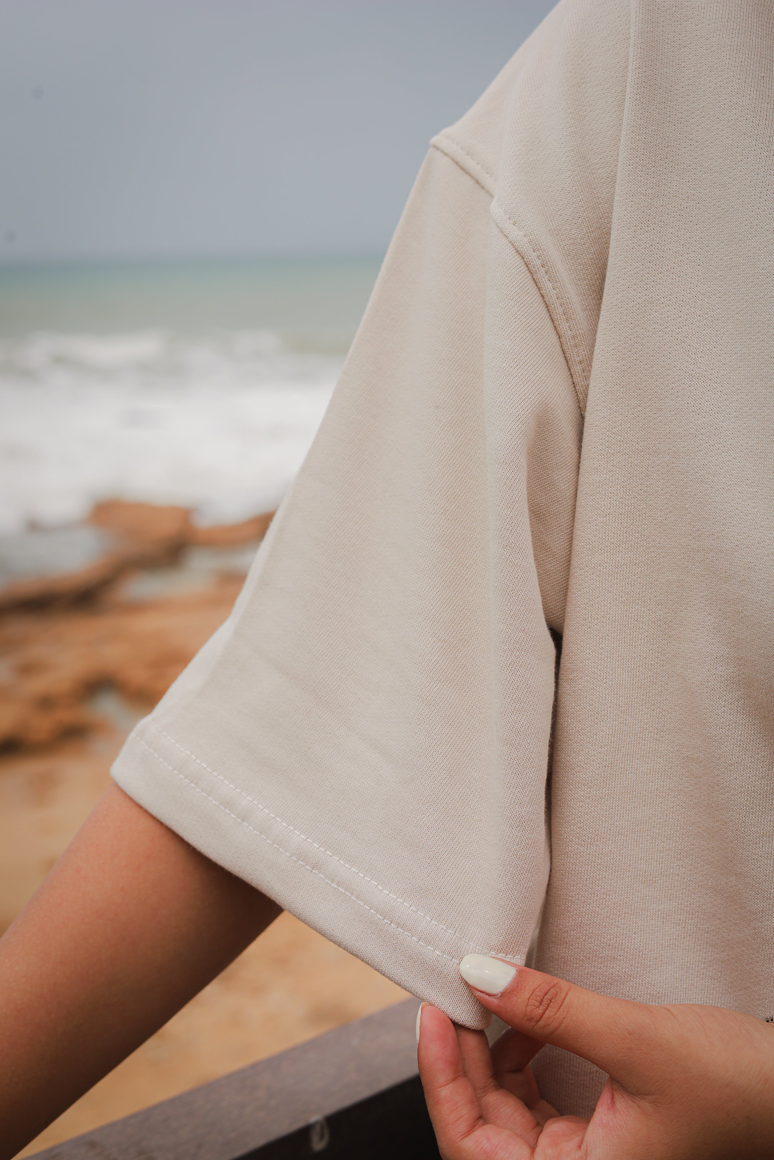 Boxy tee (Unisex) - Beige